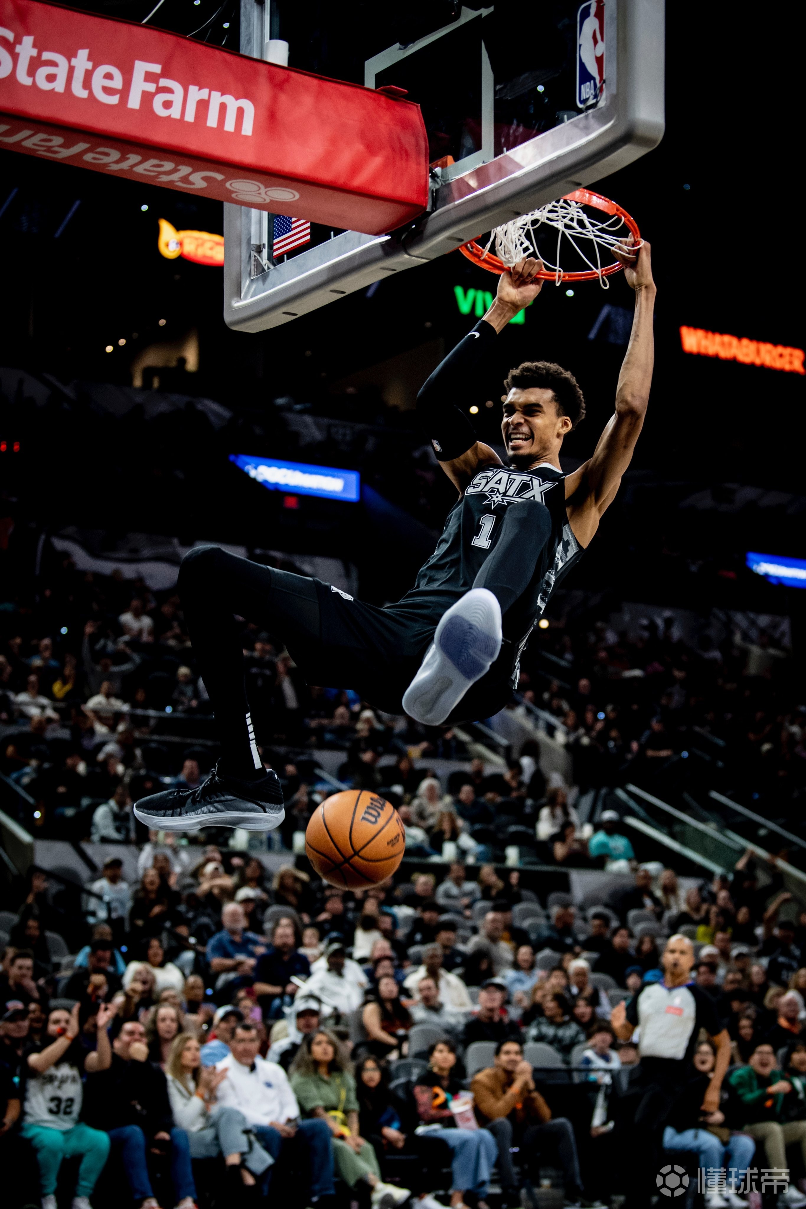 NBA季后赛开拓者逆袭胜马刺 NBA季后赛开拓者逆袭胜马刺