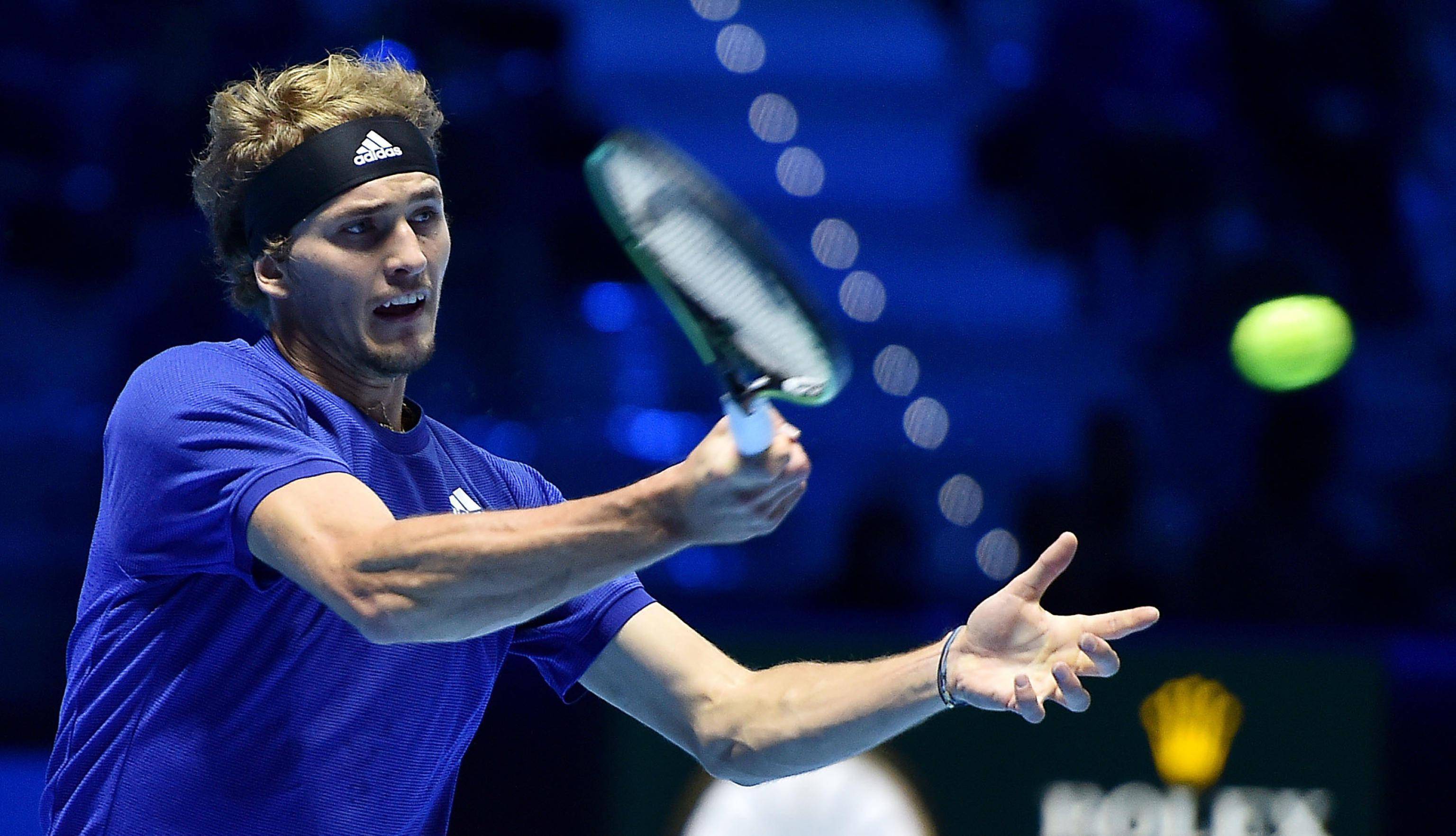 包含ATP总决赛完胜联合杯，兹维列夫高光表现的词条