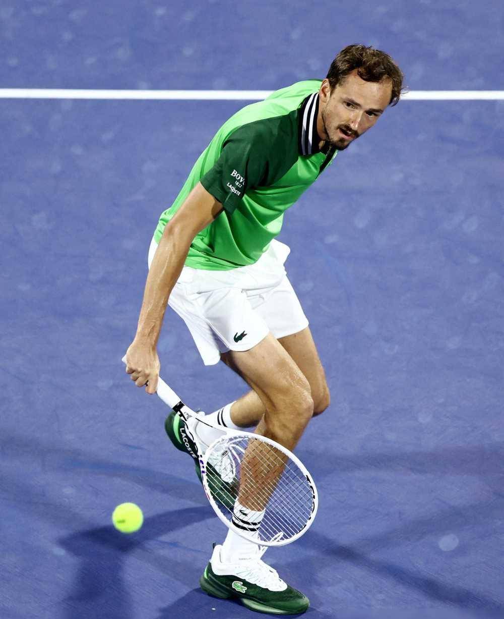 关于温网轻取澳网，梅德韦杰夫高光表现的信息