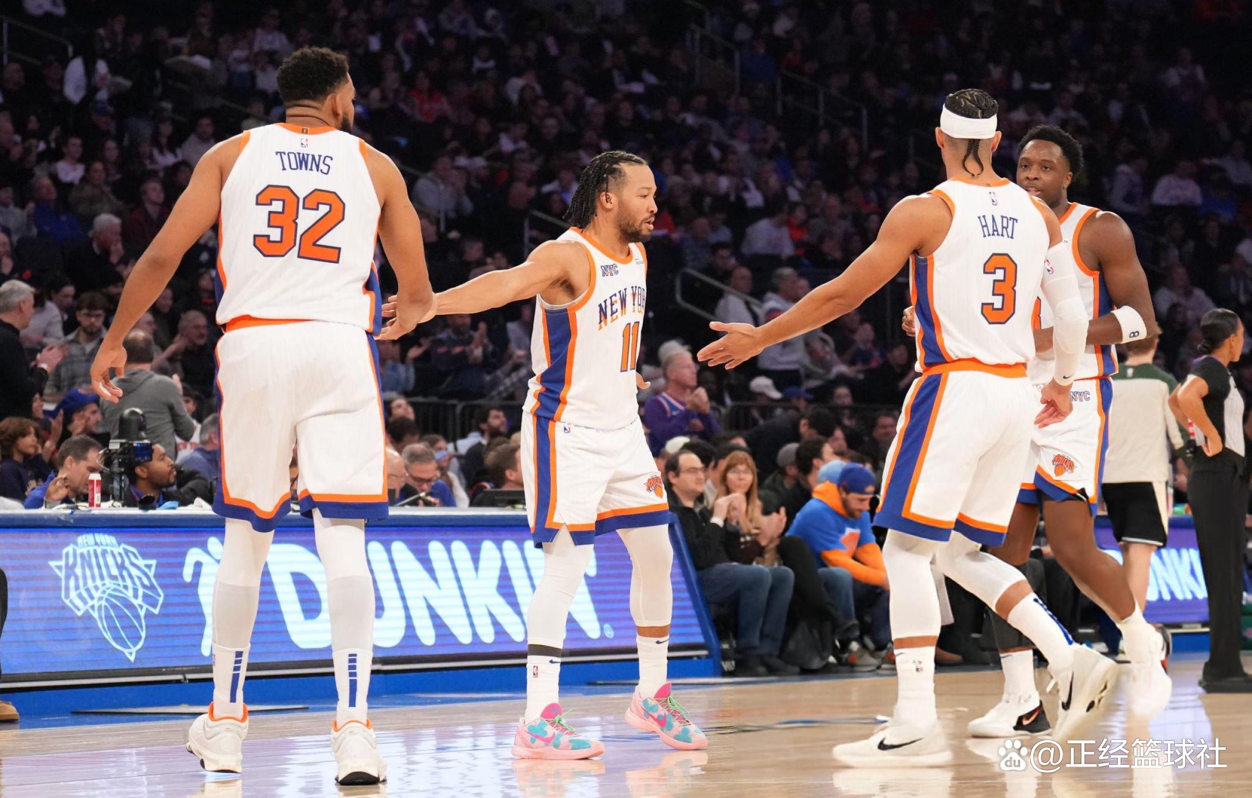 马刺险胜尼克斯,克莱扛起全队 马刺险胜尼克斯,克莱扛起全队