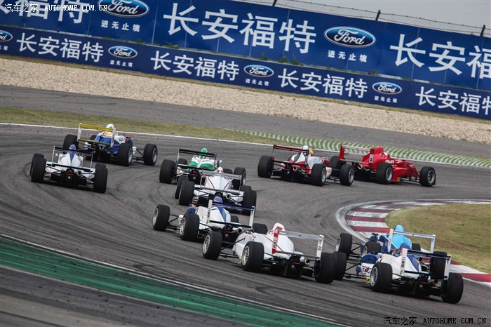 浙江队完胜辽宁队，福克斯点燃赛场