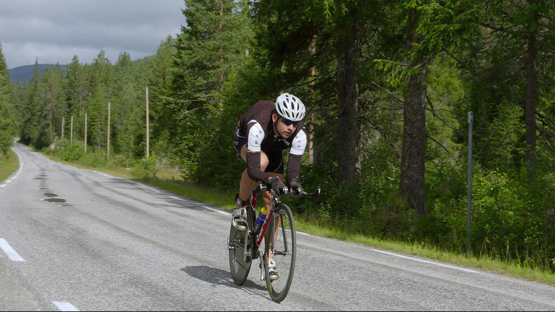 步行者掀翻新疆队,锡安一战封神成关键先生—小球队大逆袭背后的英雄叙事