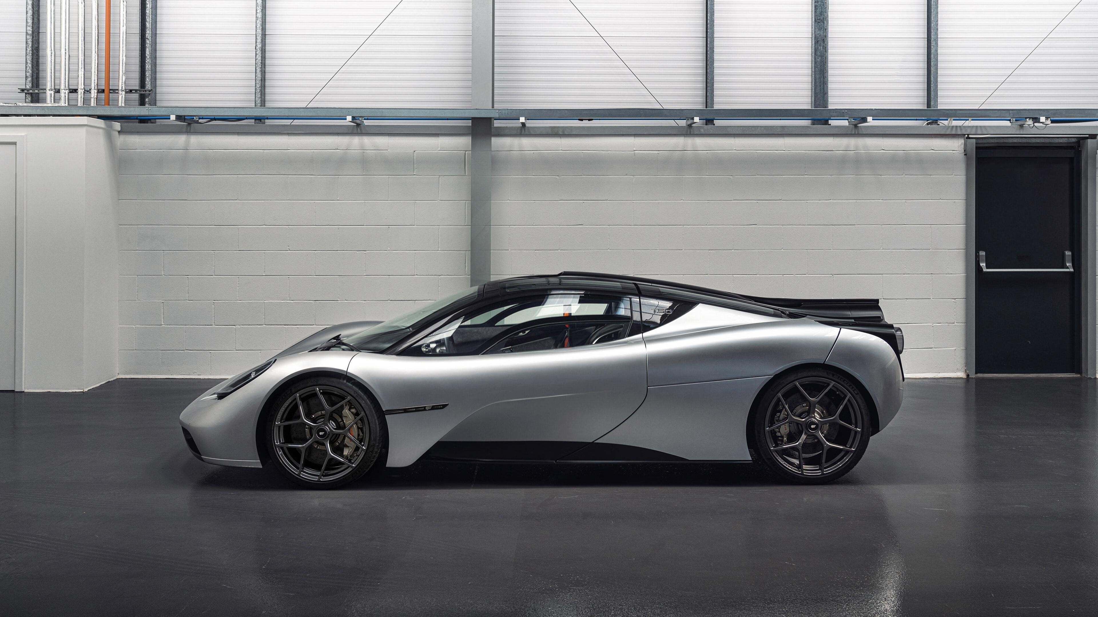 铁壁戈贝尔锁死山西,勇士全面压制迎大胜