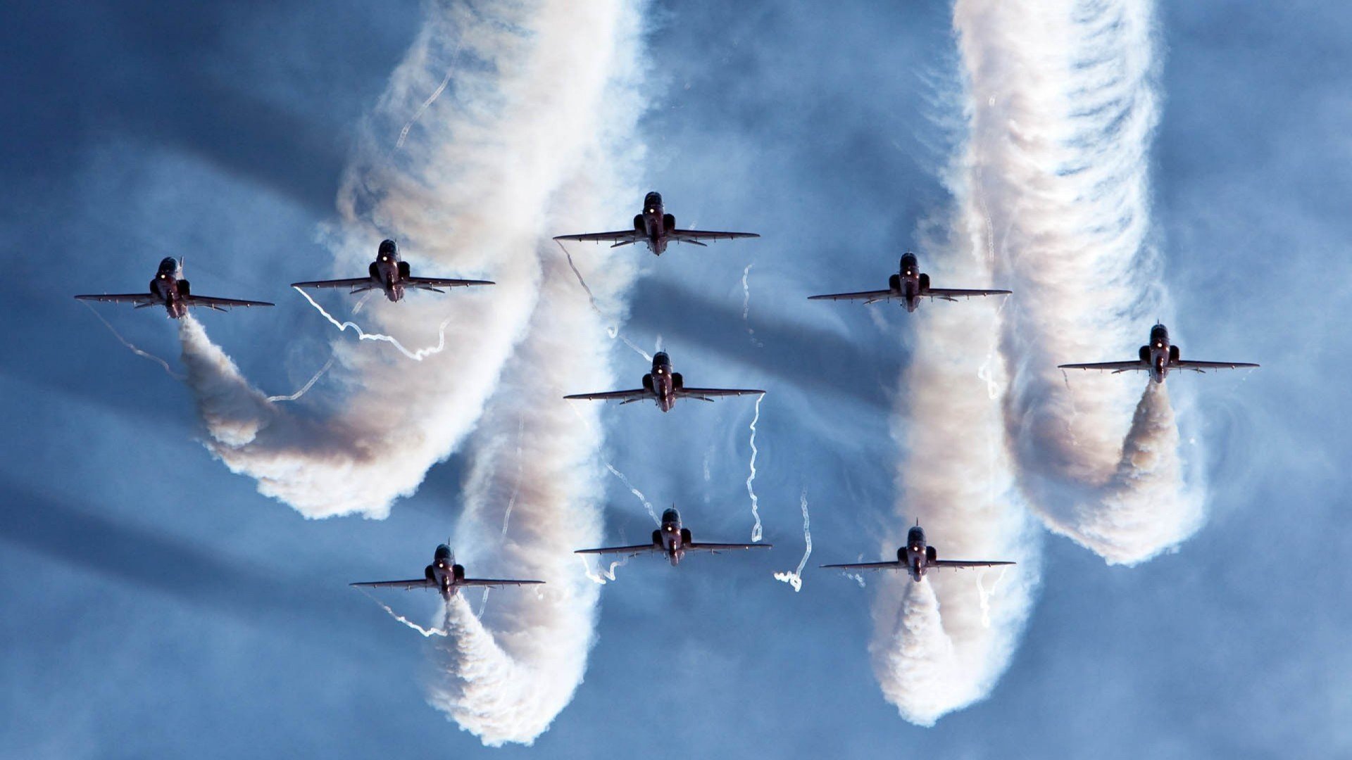 赛道与绿茵的交响，F1街道赛焦点战，葡萄牙末节带走切尔西的传奇