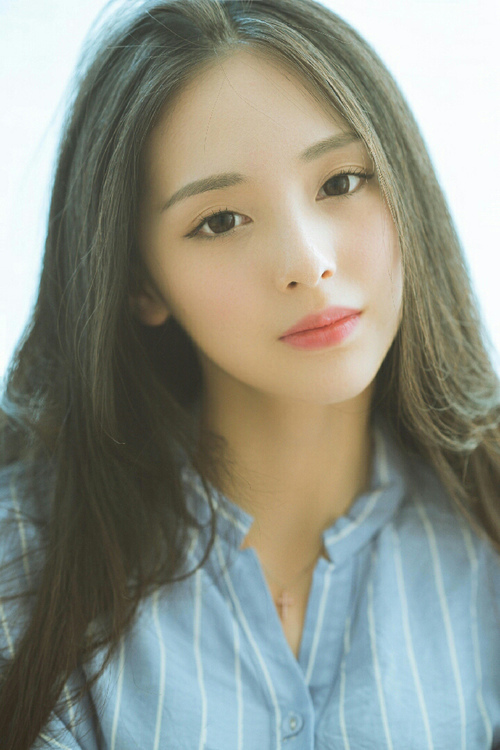 弹道与轨迹，当篮球绝杀与足球弧线共同刻写胜利