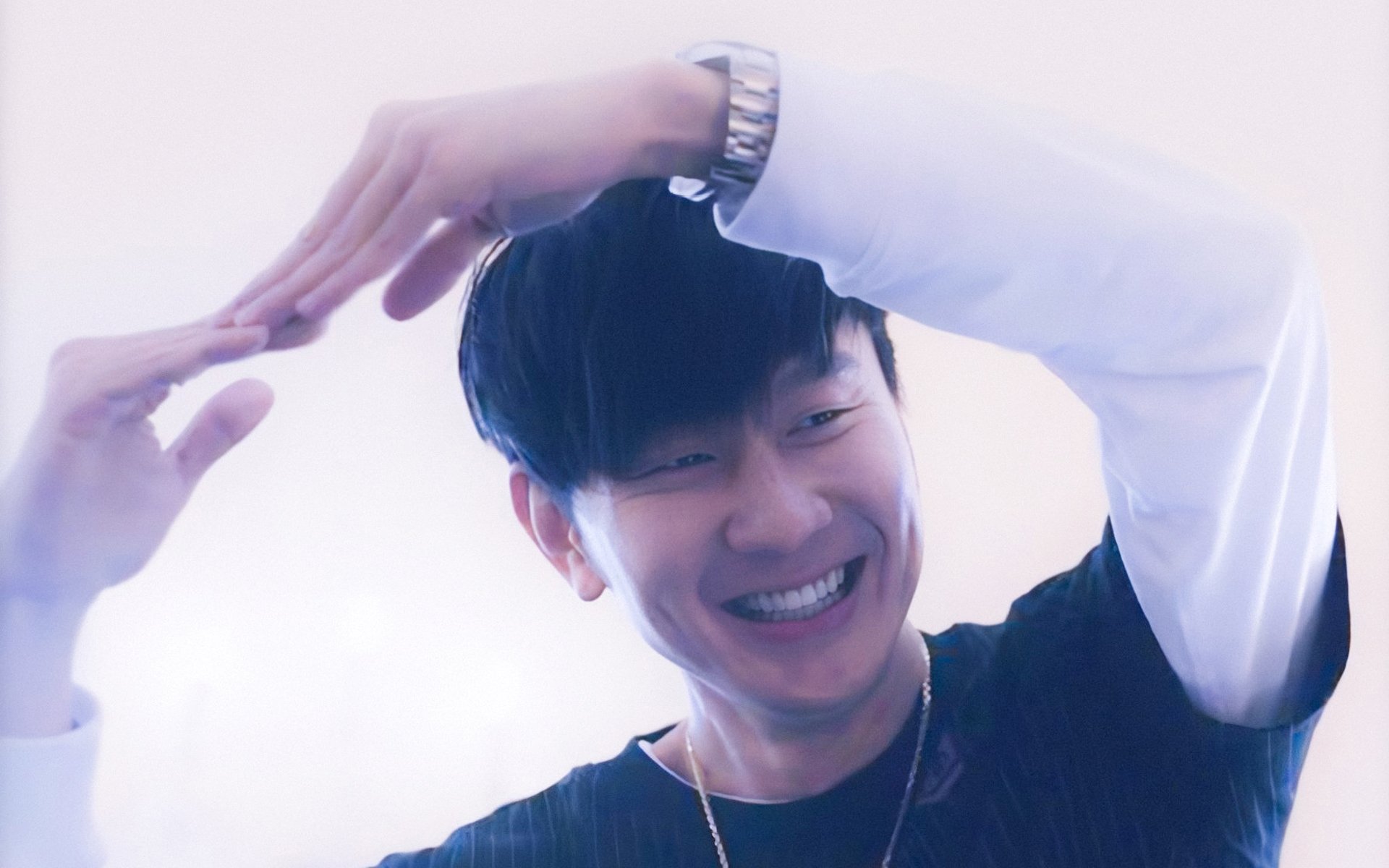 密西西比河畔的银色轨迹，当鹈鹕飞越东方之窗，利拉德刻下新里程碑